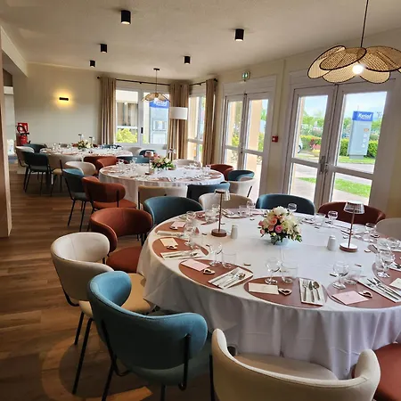 Hotel Nell