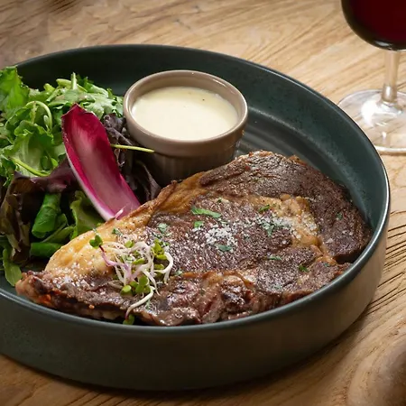 Hotel Nell - Axelle - Maison Tassoni