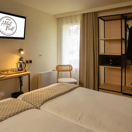 Nell Axelle - Maison Tassoni Hotel