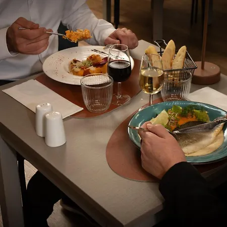 Nell - Axelle - Maison Tassoni 3* Saint-Marcel (Eure)