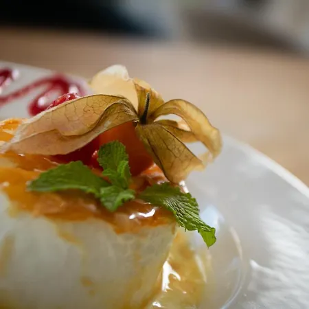 Hotel Nell - Axelle - Maison Tassoni